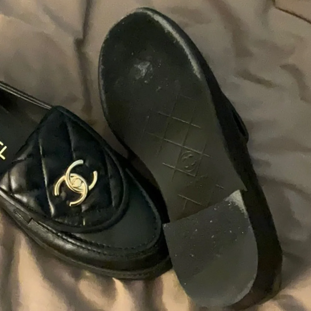 CHANEL Black loafers 38 - Picture 6 of 12